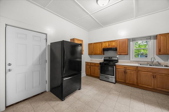 311 Orange Street, Elgin, IL 60123