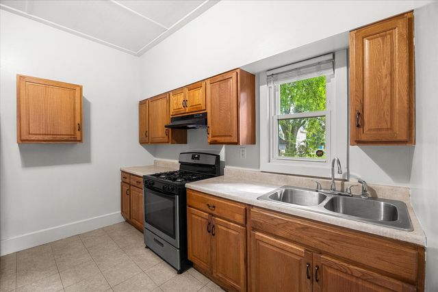 311 Orange Street, Elgin, IL 60123