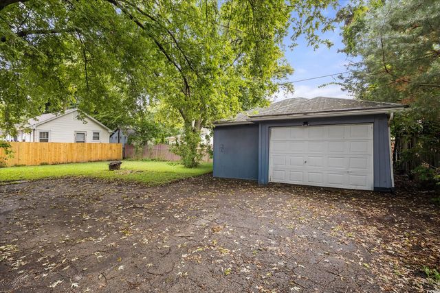 311 Orange Street, Elgin, IL 60123