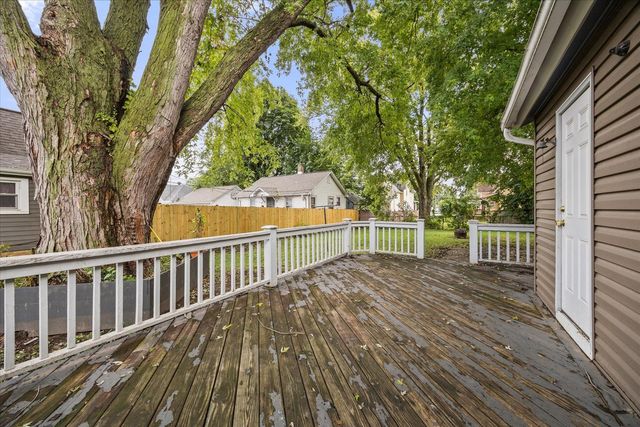 311 Orange Street, Elgin, IL 60123