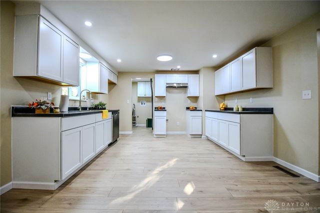 7854 Harshmanville Road, Dayton, OH 45424