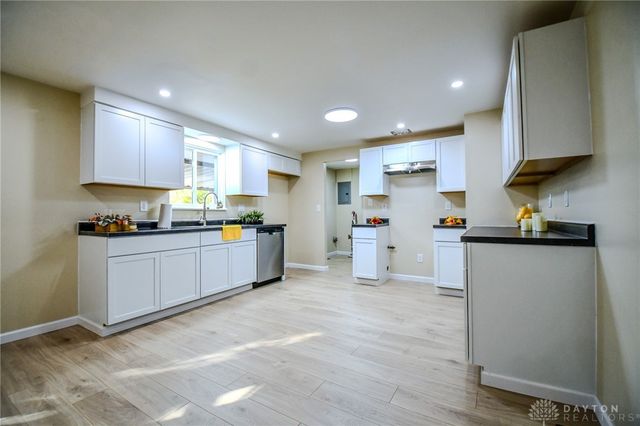 7854 Harshmanville Road, Dayton, OH 45424