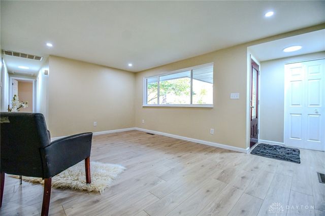 7854 Harshmanville Road, Dayton, OH 45424