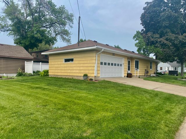 7244 Clinton Avenue, Richfield, MN 55423