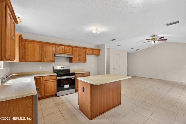 8724 GUM Street, Jacksonville, FL 32244