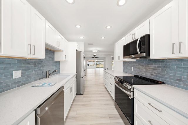 383 BOCA CIEGA POINT BOULEVARD N, St Petersburg, FL 33708