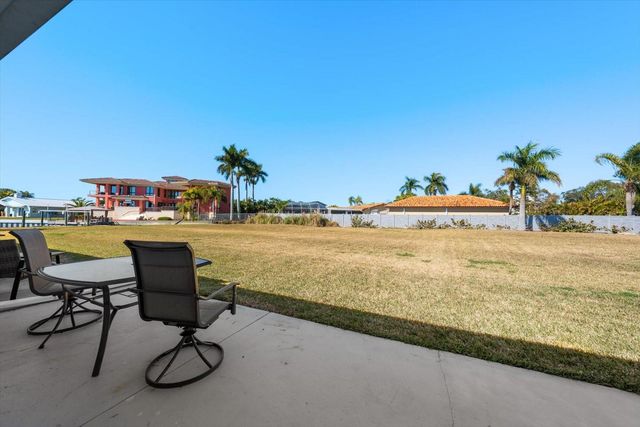 383 BOCA CIEGA POINT BOULEVARD N, St Petersburg, FL 33708