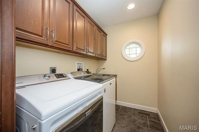 2143 Park Forest Drive, Chesterfield, MO 63017