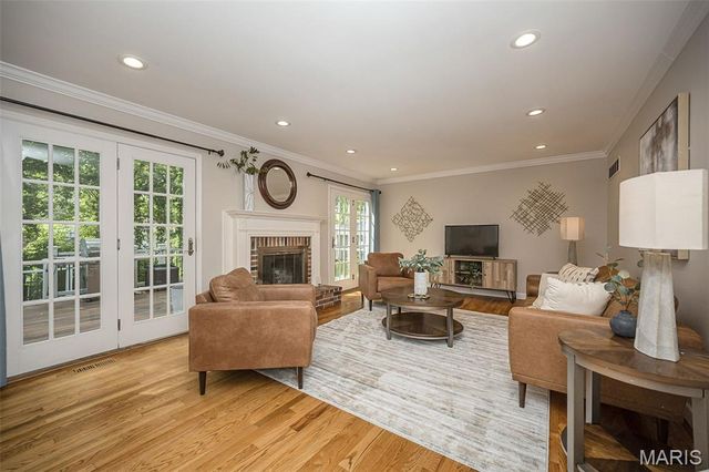 2143 Park Forest Drive, Chesterfield, MO 63017