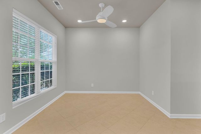 407 Waterlily Way, Summerville, SC 29486