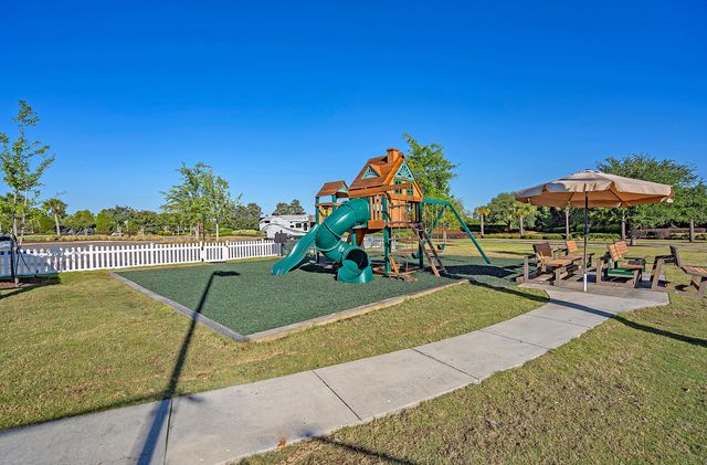 407 Waterlily Way, Summerville, SC 29486