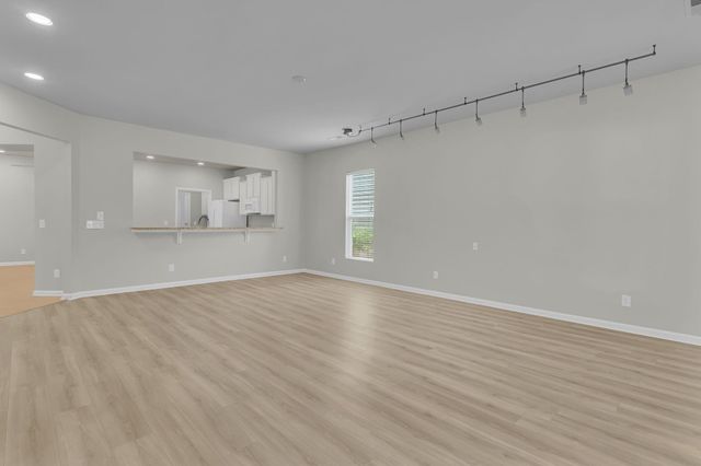 407 Waterlily Way, Summerville, SC 29486