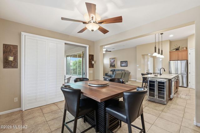2568 E Arica Way, Green Valley, AZ 85614