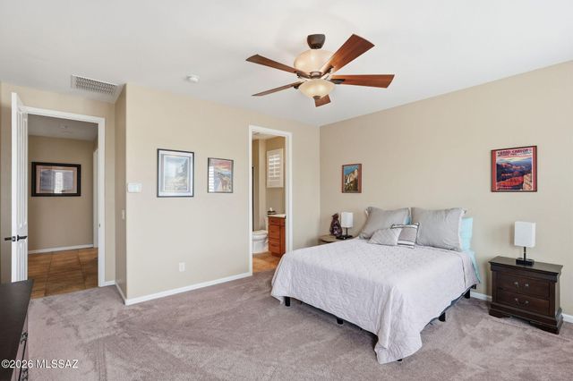 2568 E Arica Way, Green Valley, AZ 85614
