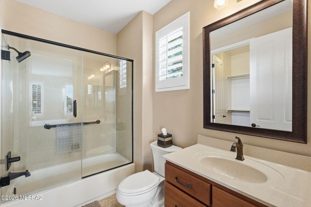 2568 E Arica Way, Green Valley, AZ 85614
