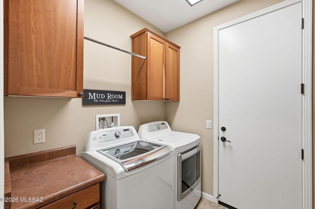 2568 E Arica Way, Green Valley, AZ 85614