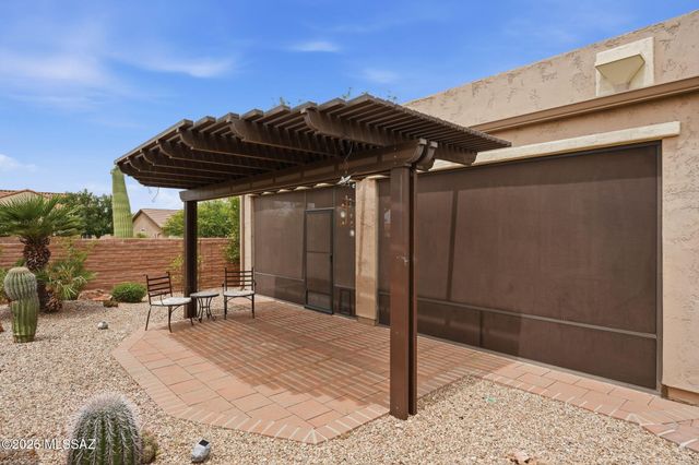 2568 E Arica Way, Green Valley, AZ 85614