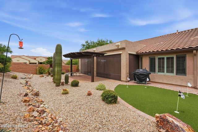 2568 E Arica Way, Green Valley, AZ 85614