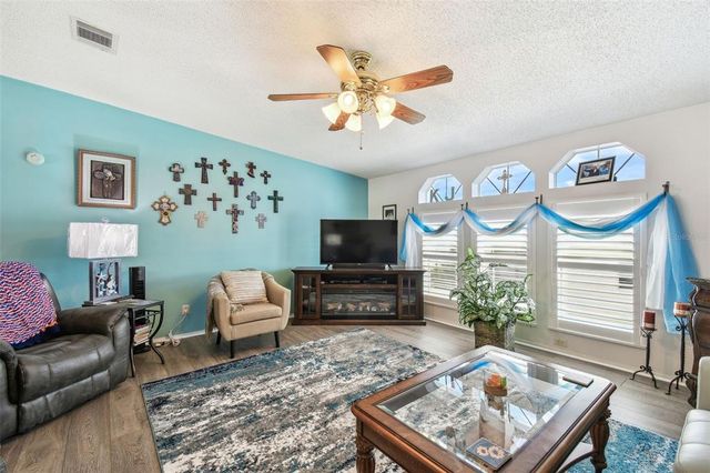 37510 NEW HORIZONS BOULEVARD, Zephyrhills, FL 33541