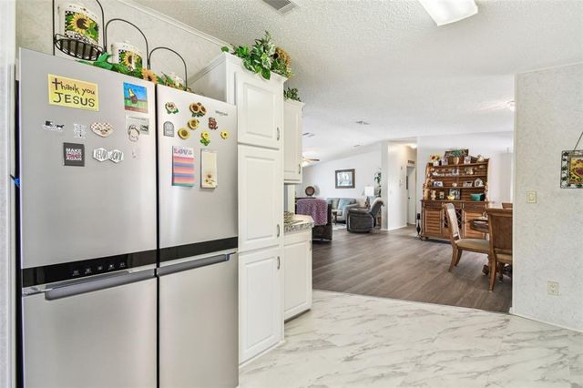 37510 NEW HORIZONS BOULEVARD, Zephyrhills, FL 33541