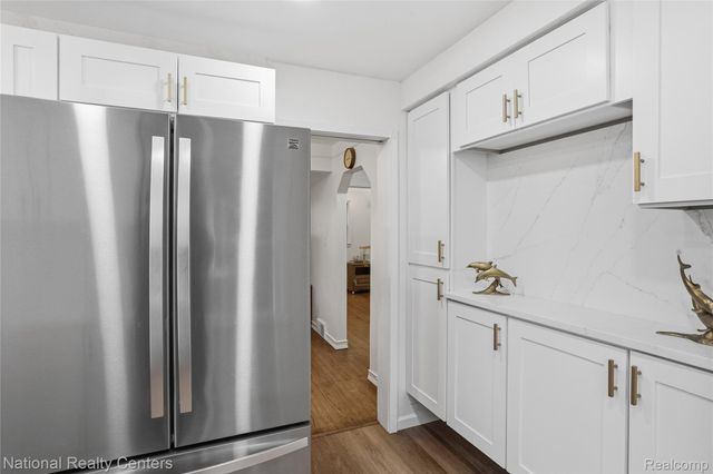 9376 Dixie, Redford Charter Township, MI 48239