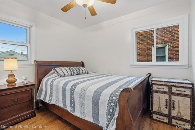 9376 Dixie, Redford Charter Township, MI 48239