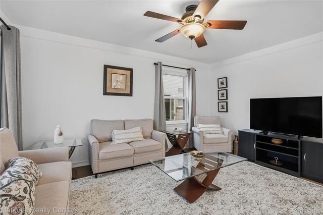 9376 Dixie, Redford Charter Township, MI 48239