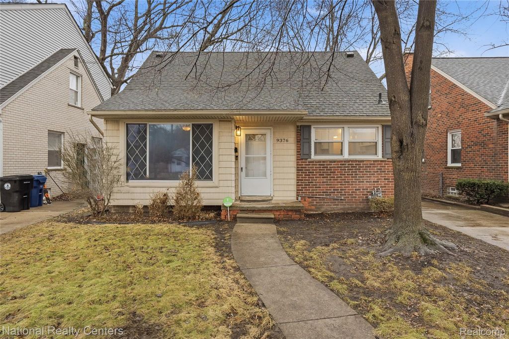 9376 Dixie, Redford Charter Township, MI 48239