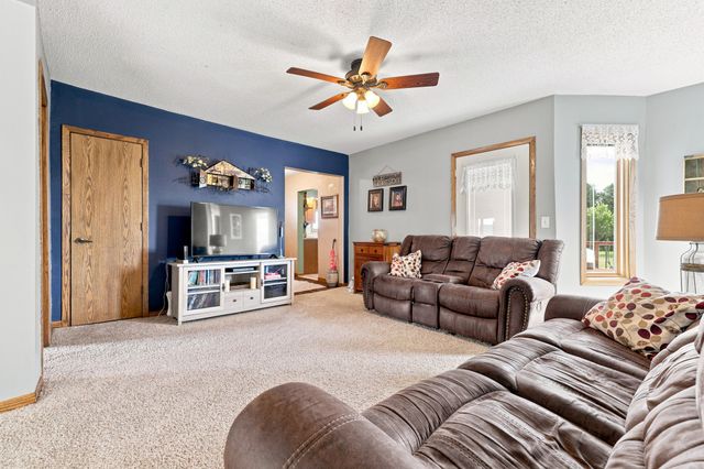3244 280th Street, Gilman, IA 50106