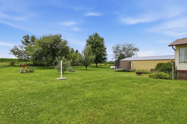 3244 280th Street, Gilman, IA 50106