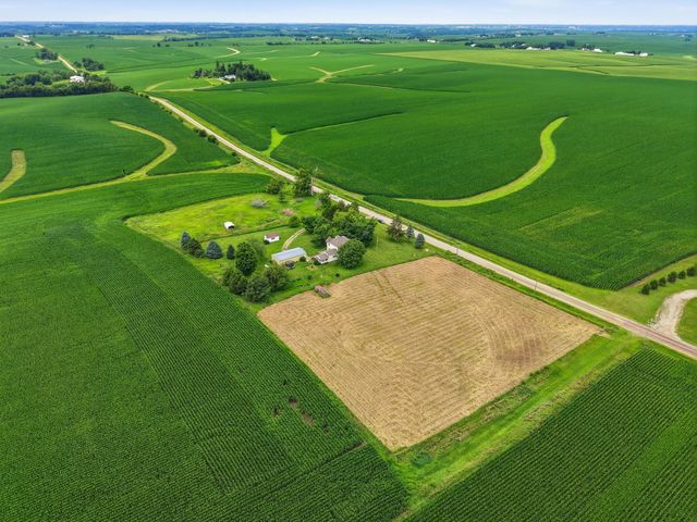 3244 280th Street, Gilman, IA 50106