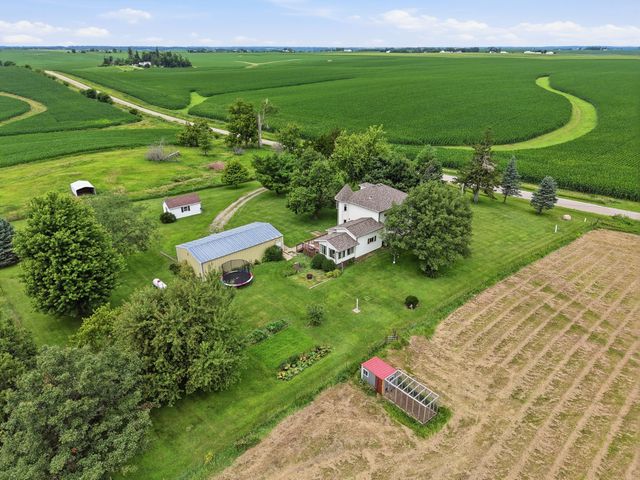 3244 280th Street, Gilman, IA 50106
