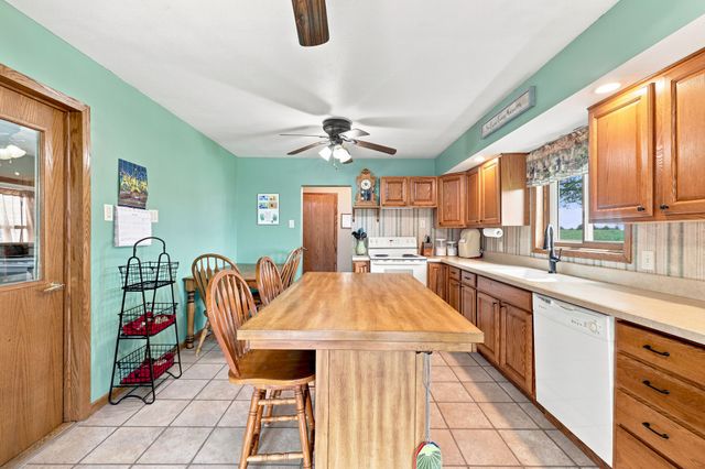 3244 280th Street, Gilman, IA 50106