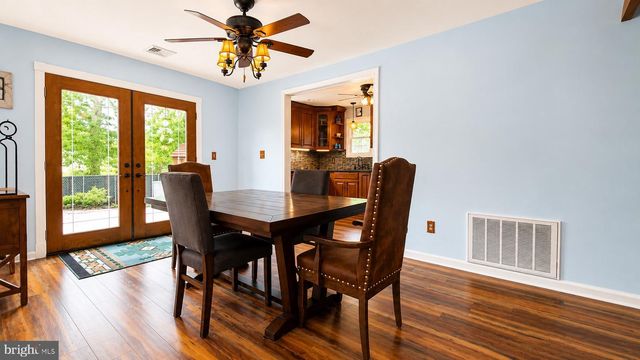 107 W BEACH RD, Williamstown, NJ 08094