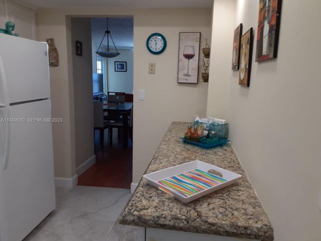 3801 S Ocean Drive 5O, Hollywood, FL 33019