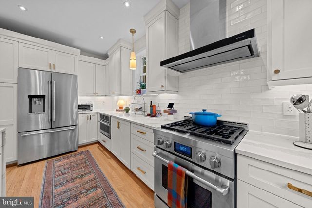 9403 COLUMBIA BLVD, Silver Spring, MD 20910