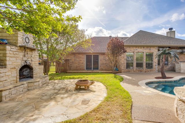 3127 Meandering Way, Granbury, TX 76049