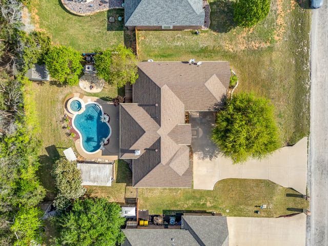 3127 Meandering Way, Granbury, TX 76049