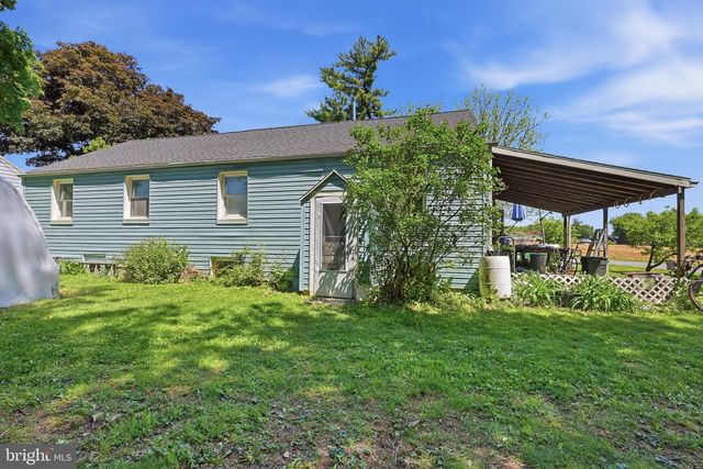 330 CEDAR LN, Mount Joy Twp, PA 17552