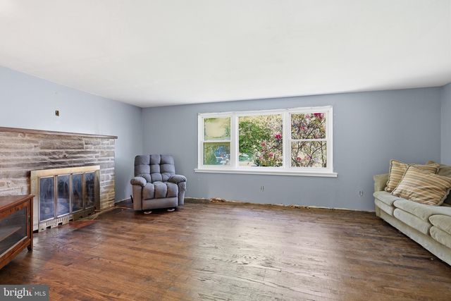 330 CEDAR LN, Mount Joy Twp, PA 17552