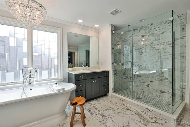 1118 Oakridge Court, Miami Twp, OH 45140