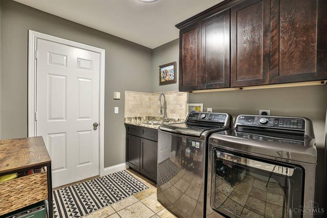 1118 Oakridge Court, Miami Twp, OH 45140