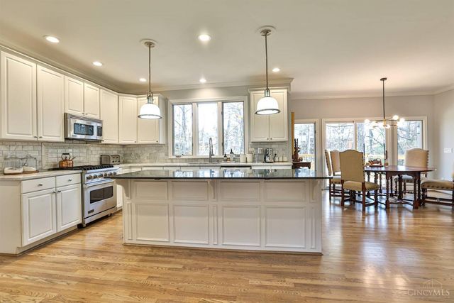 1118 Oakridge Court, Miami Twp, OH 45140