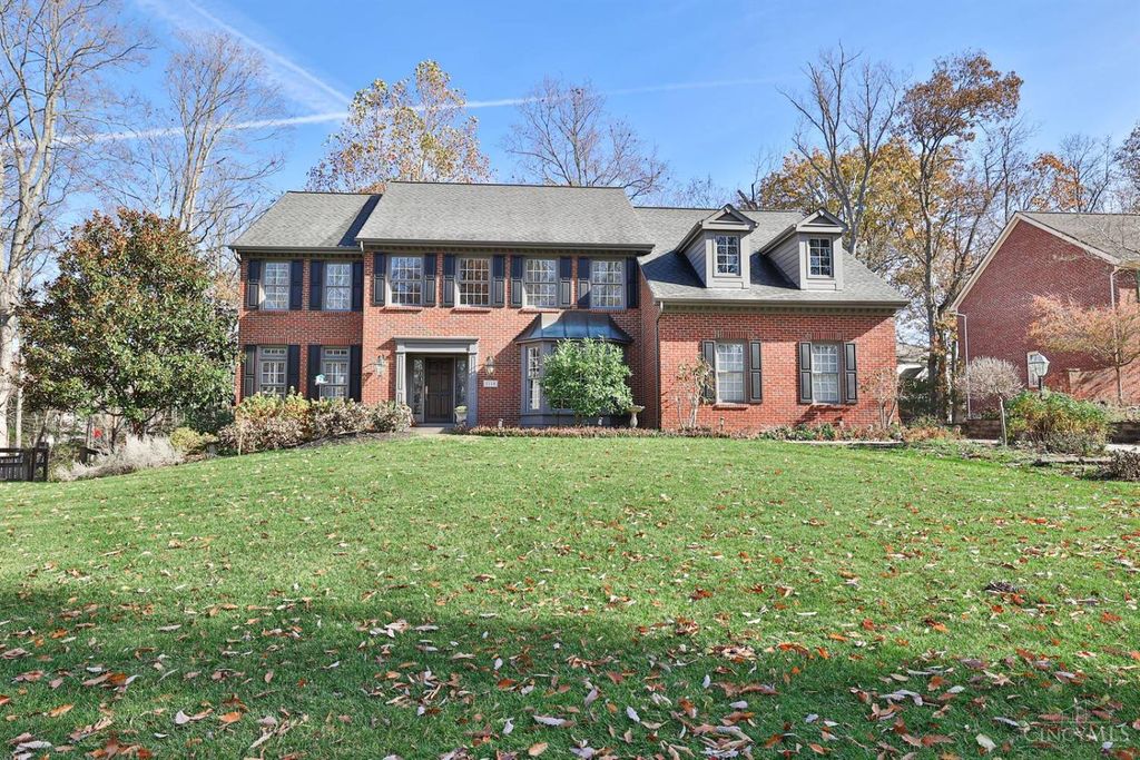 1118 Oakridge Court, Miami Twp, OH 45140