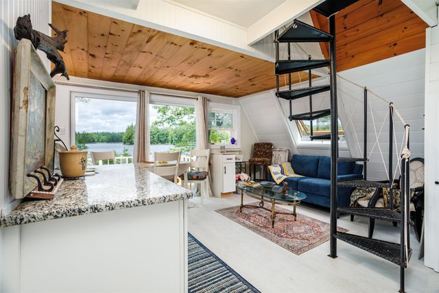 14 Sandy Cove Road, Rindge, NH 03461