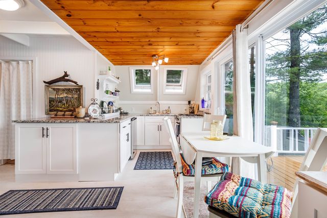 14 Sandy Cove Road, Rindge, NH 03461