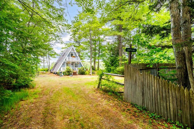 14 Sandy Cove Road, Rindge, NH 03461
