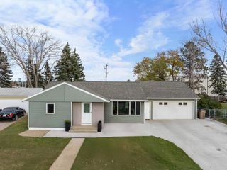 1913 4TH ST SW, Minot, ND 58701