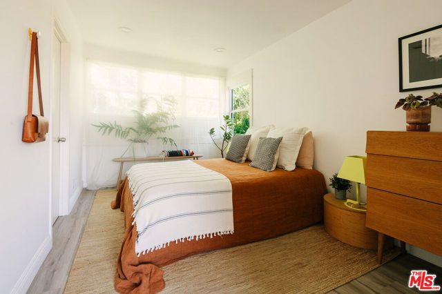 466 Wren Drive, Los Angeles, CA 90065