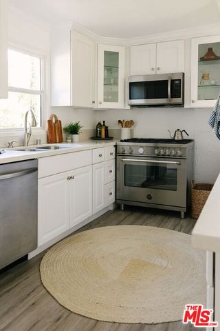 466 Wren Drive, Los Angeles, CA 90065